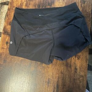 Black lulu shorts